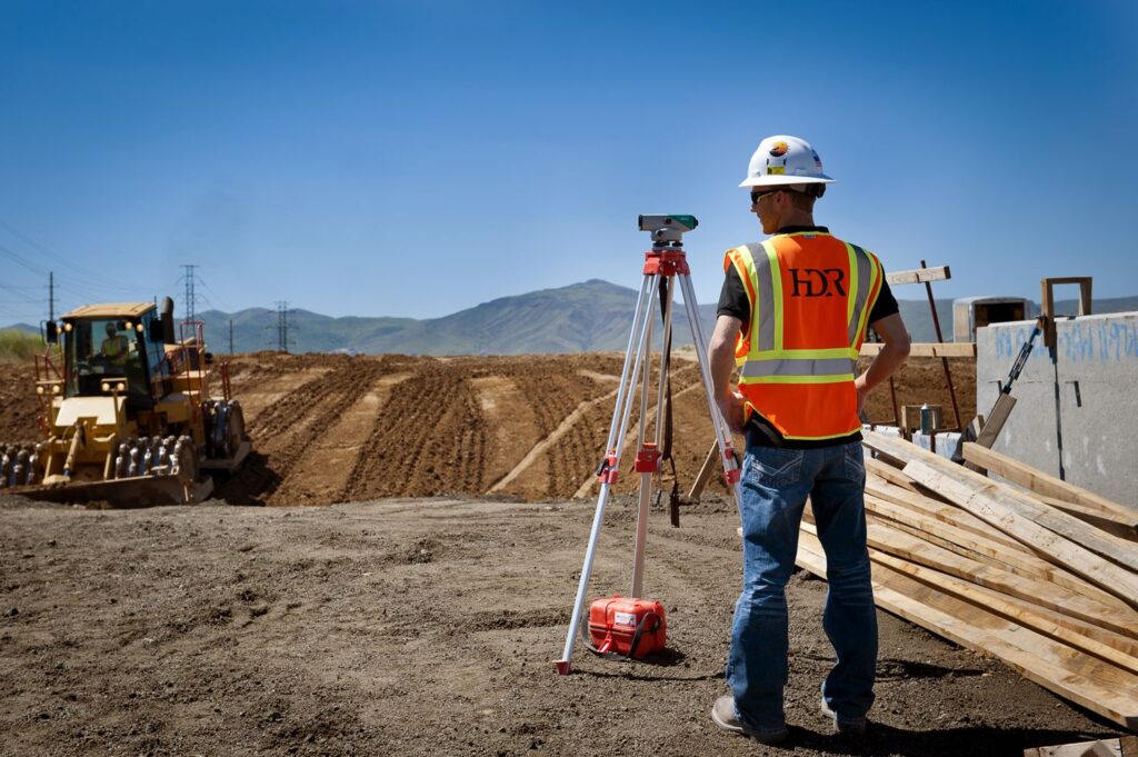 FortKing team offering expert construction support service